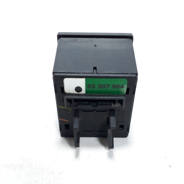 Botão Interruptor Trava/pisca Alerta Vectra 06/12 Cx117