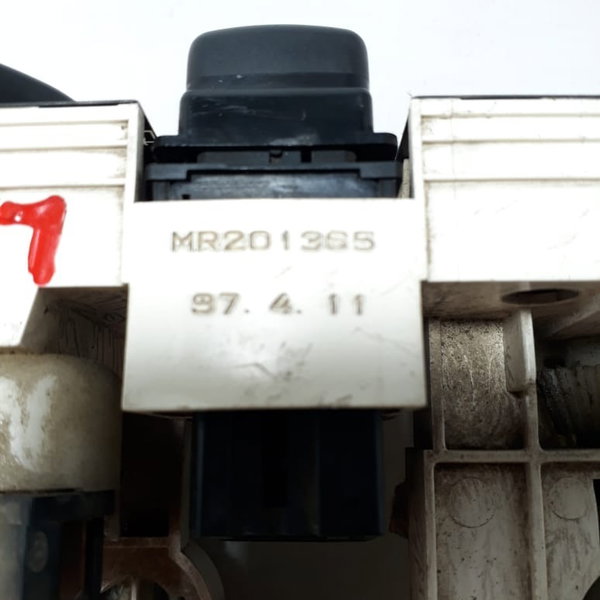 Comando Ar Condicionado Mitsubishi Lancer 1997 Cx131