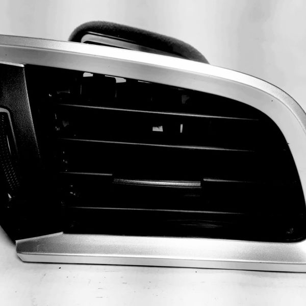 Difusor De Ar Honda Wrv 2017 Lado Direito  Cx111