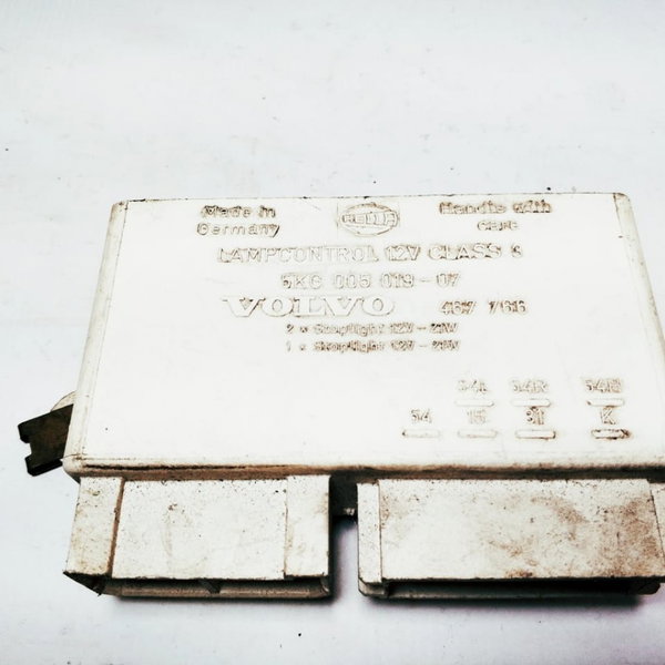 Modulo Central Controle Lampada Volvo 460 5kg005019-07 (cx63