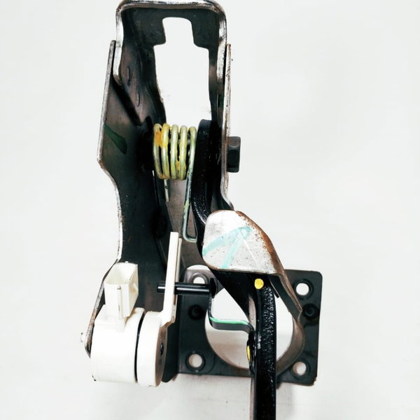 Pedal Freio Com Sensor - Trailblazer - 12 A 17 Cx639