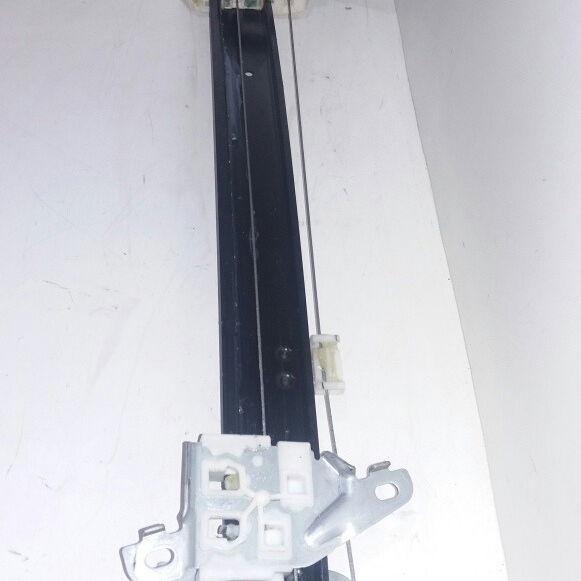 Máquina De Vidro Dianteira Esquerda Honda Wrv Cx596