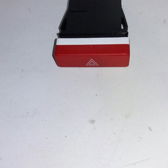 Botão De Alerta Honda Wrv 2018 Cx117 Vermelho