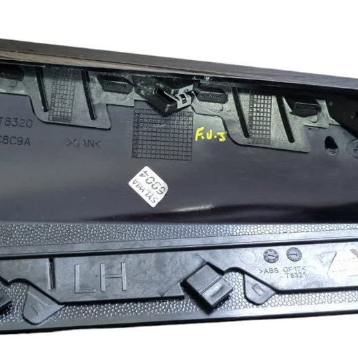 Acabamento Vidro Traseiro L.e Discovery Sport 2015 Cx465