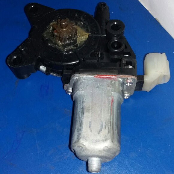 Motor Maquina De Vidro D.e Cerato 2011 Cx79
