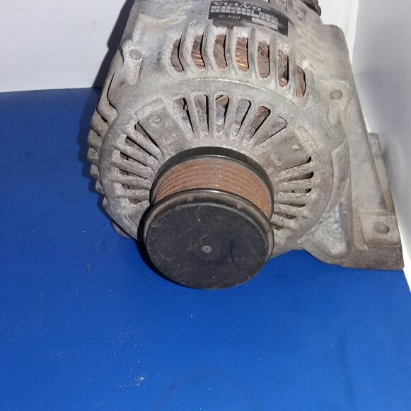 Alternador Volvo V40 2003