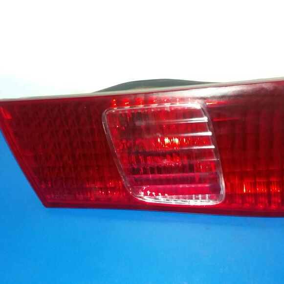 Lanterna Traseira Esquerda Camry 2001(capo) Cx279 Esquerdo Vermelho