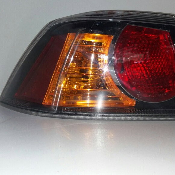 Lanterna Traseira Esquerda Lancer 2011 Cx278 Esquerdo Transparente