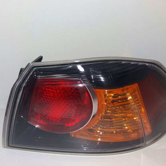 Lanterna Traseira Original Direita Cx281 Lancer 2011 Direito Vermelho