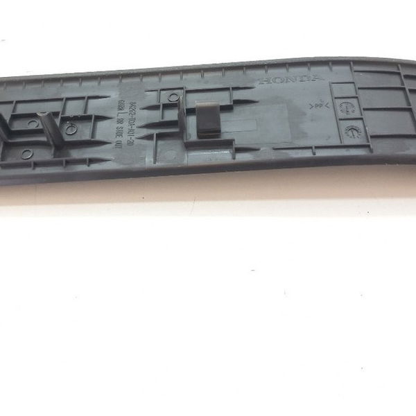 Soleira Porta Traseira Esquerda Honda Crv Lx 2014