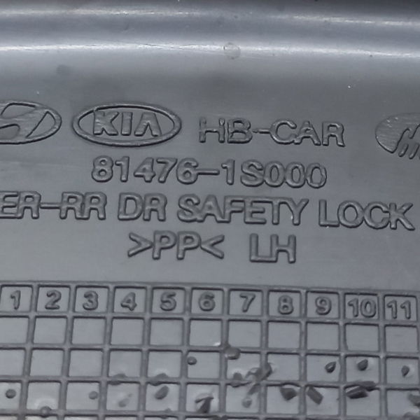 Acabamento Trava Lado Esquerdo Hyundai Hb20 Confort 1.0 2019