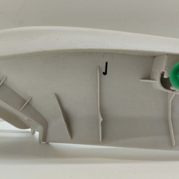 Moldura Do Porta Mala Lado Direito Honda Crv 2014