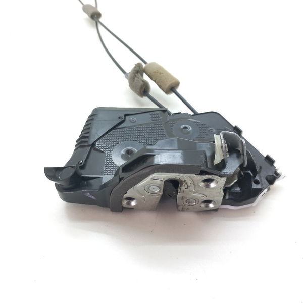 Fechadura Porta Dianteiro Direito Honda Hrv 1.8 2017