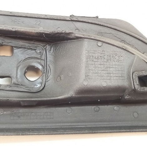 Isopor Do Retrovisor Direito Ford Focus Hc 2011