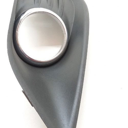 Moldura Do Farol De Milha Direito Ford Focus Hc 2011