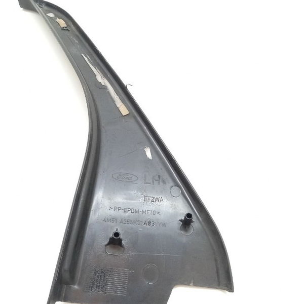 Moldura Coluna Traseira Esquerda Ford Focus Hc 2011