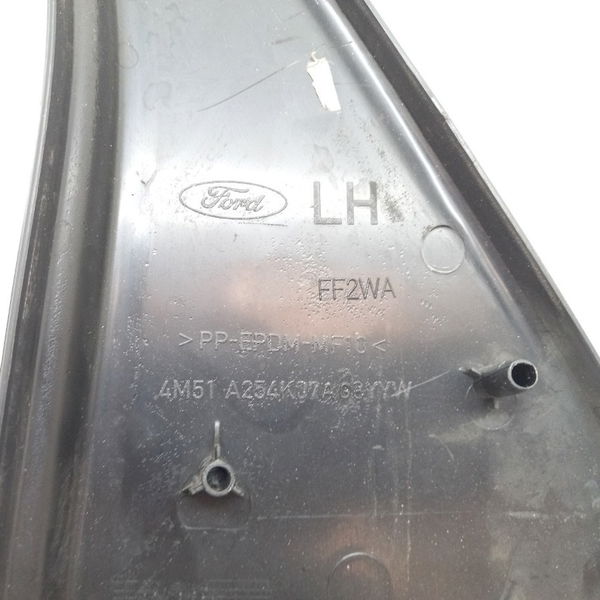 Moldura Coluna Traseira Esquerda Ford Focus Hc 2011