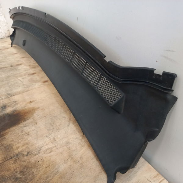 Grade Churrasqueira Parabrisa Ford Focus Hc 2011