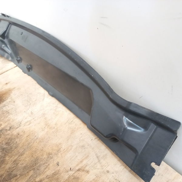 Suporte Interno Grade Churrasqueira Ford Focus Hc 2011