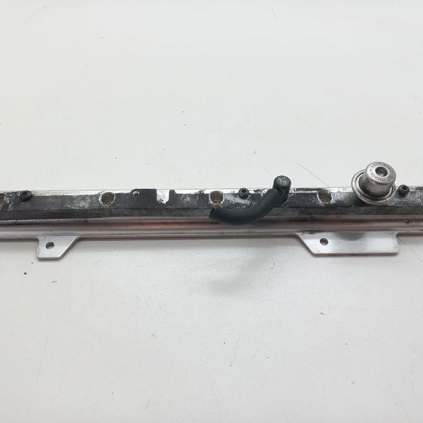 Flauta Dos Bicos Da Volvo V70 2001
