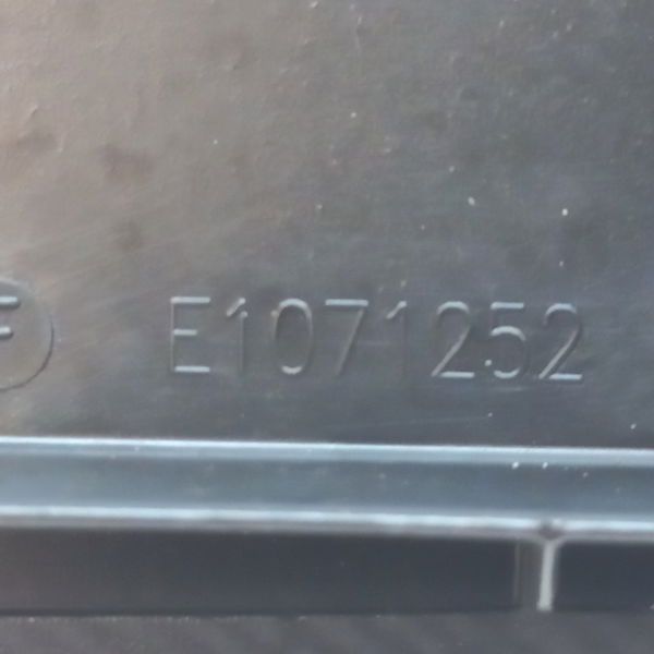 Moldura Botão Porta Dianteira Direita Allure 208 1.6 2017