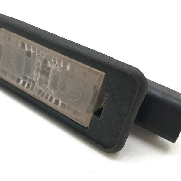 Luz De Placa Allure 208 1.6 2017