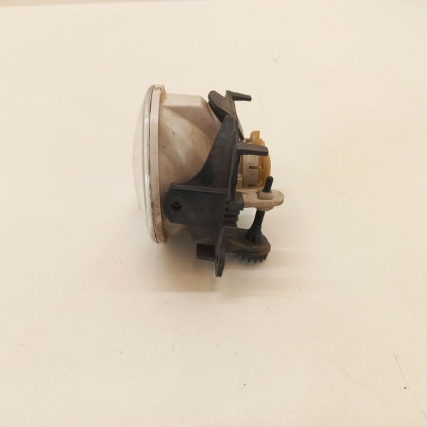 Farol De Milha Ambos Lados Detalhe Suporte 208 1.6 2017