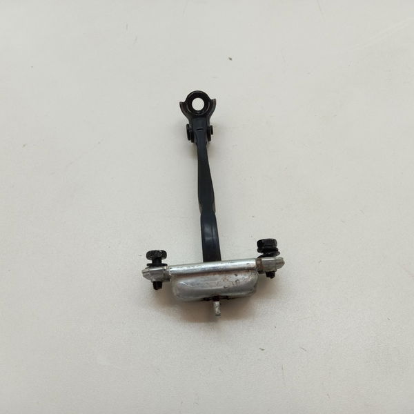 Limitador Porta Traseira Esquerda Hyundai Hb20 1.6 Sd 2019
