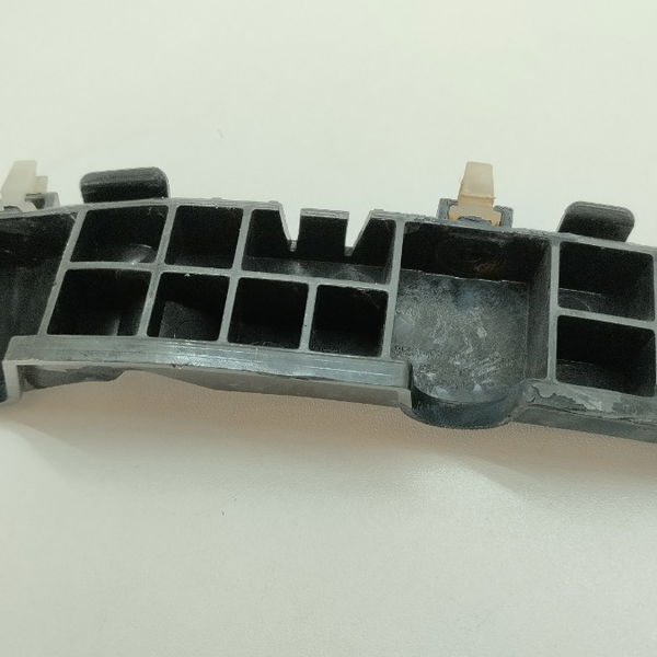 Guia Suporte Parachoque Dianteiro Esquerdo Hyundai Hb20 Sd