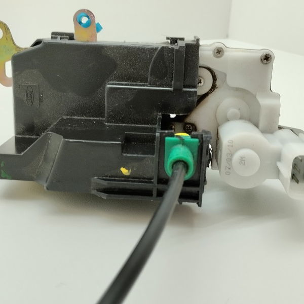 Fechadura Da Porta Dianteira Esquerda Ford Fiesta