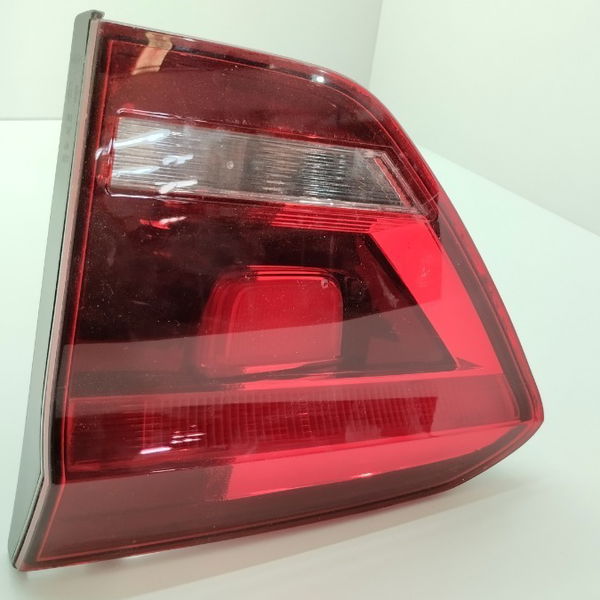 Lanterna De Tampa Traseira Direita Vw Fox 2015 2019