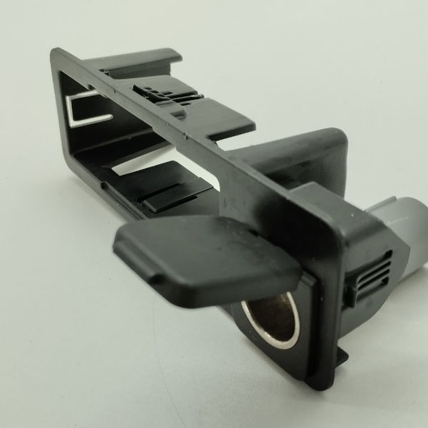 Acabamento Tomada 12v Ford Fusion 2014