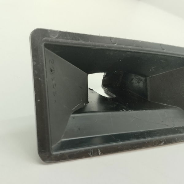 Moldura Fechadura Da Tampa Traseira Ford Fusion 2014
