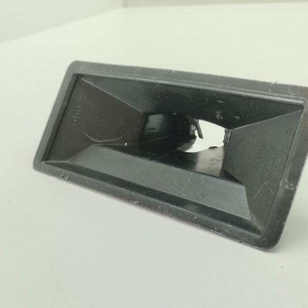 Moldura Fechadura Da Tampa Traseira Ford Fusion 2014