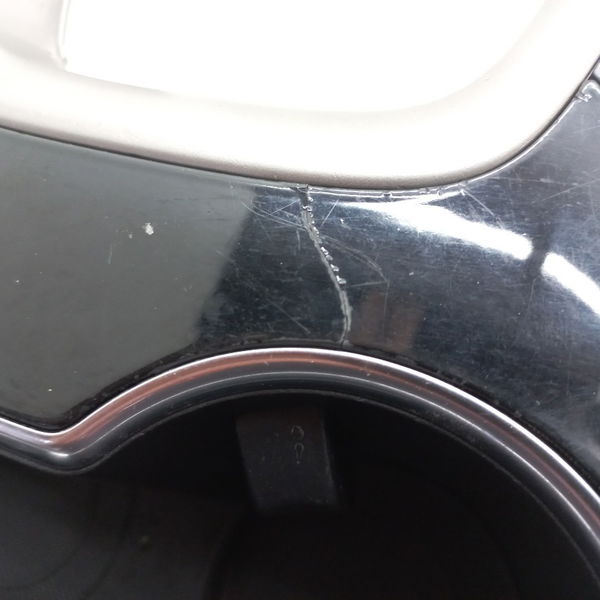 Moldura Console Central Com Detalhe Ford Fusion 2014
