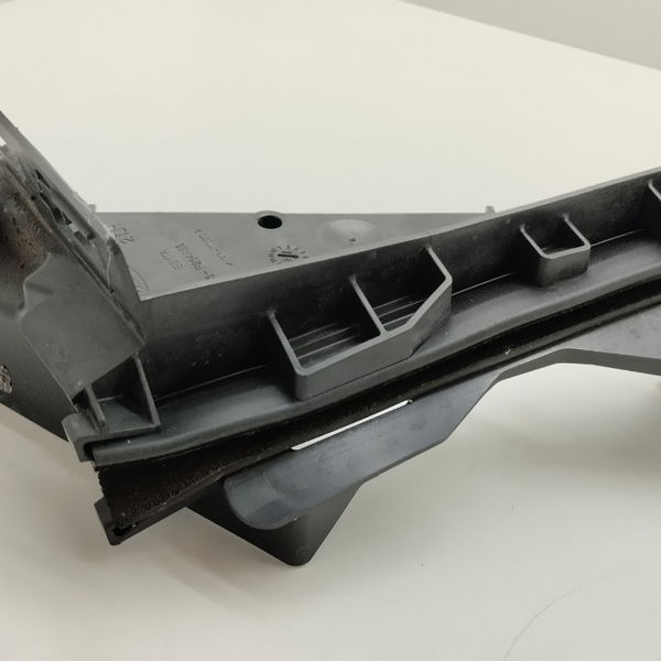 Suporte Fechadura Traseira Esquerda Ford Fusion 2014