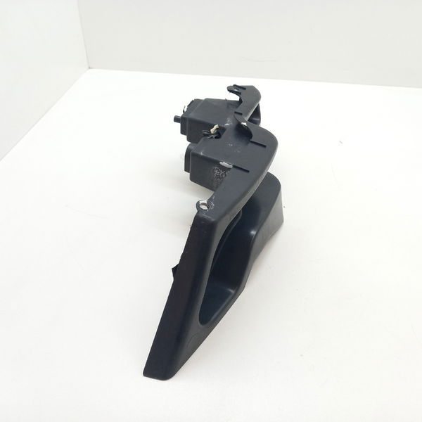 Suporte Para Choque Traseiro Esquerdo Ford Fusion 2014