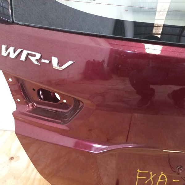 Tampa Traseira Com Detalhe Honda Wrv 1.5 2018