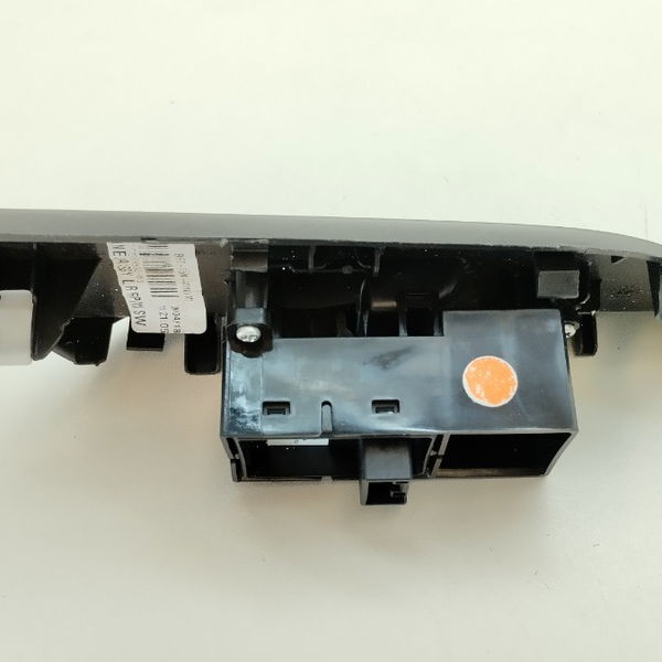Moldura Do Botão Traseiro Esquerdo Honda Wrv 1.5 2018