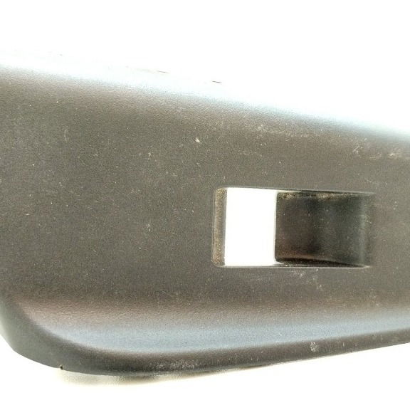 Moldura Botão Traseiro Direito Honda Wrv 1.5 2018