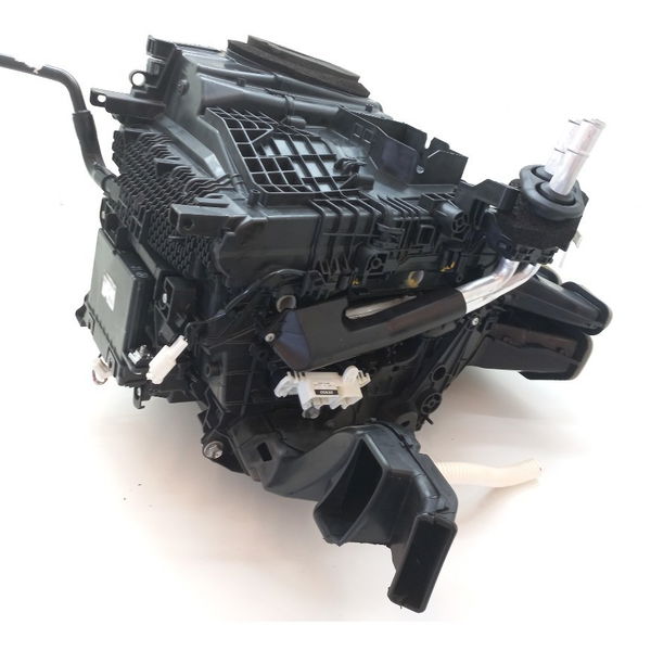 Caixa Do Ar Condicionado Pequeno Detalhe Hilux Sw4 2021