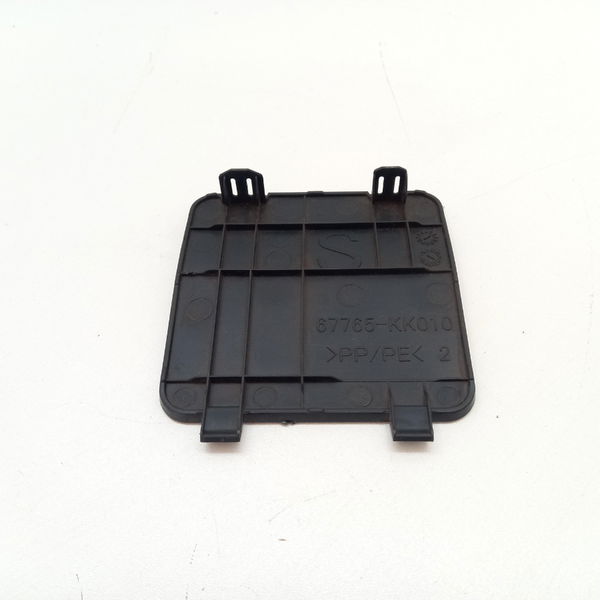 Acabamento Fechadura Porta Mala Toyota Sw4 Diesel 2021