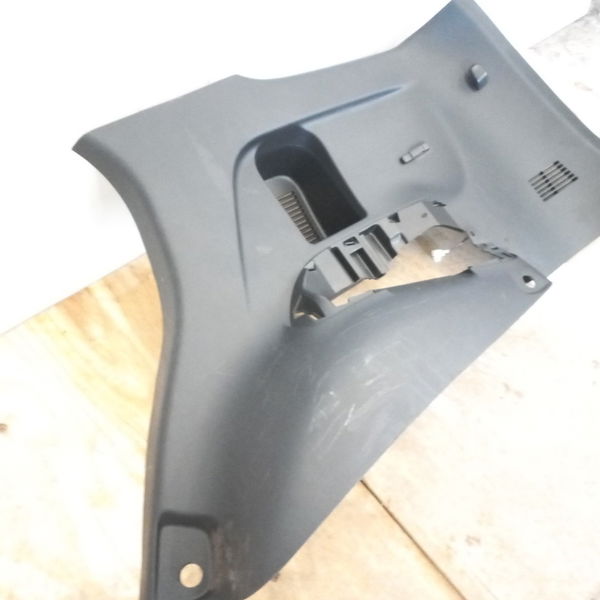 Forro Direito Do Porta Mala Toyota Sw4 Diesel 2021