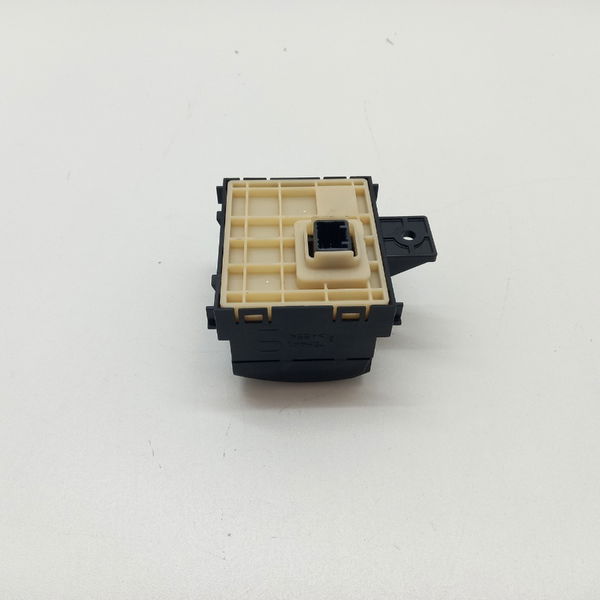 Relogio E Botão Pisca Alerta Toyota Sw4 Diesel 2021