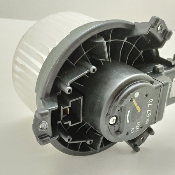 Motor Ar Forçado Ventilador Toyota Sw4 Diesel 2021