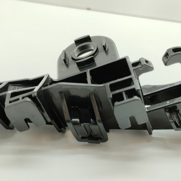 Guia Do Parachoque Traseiro Esquerdo Toyota Sw4 Diesel 2021