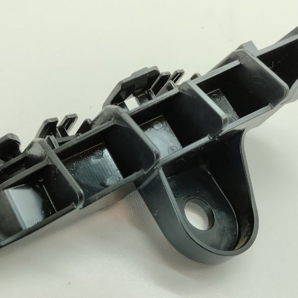 Guia Do Parachoque Traseiro Esquerdo Toyota Sw4 Diesel 2021