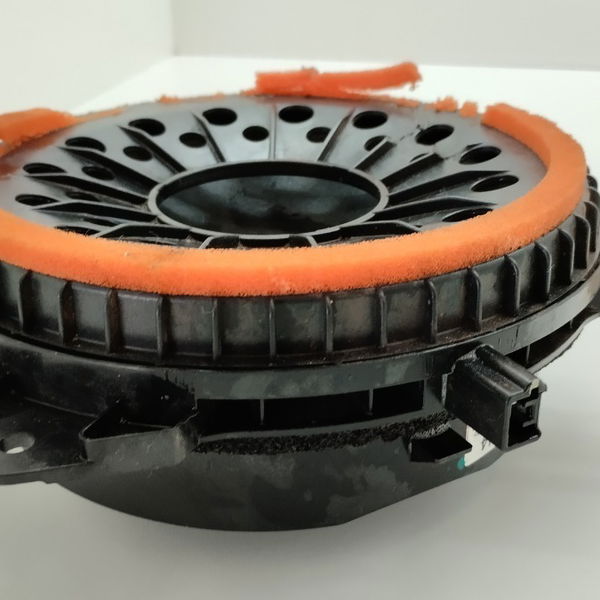 Auto Falante Traseiro Direito Toyota Sw4 Diesel 2021