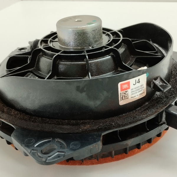 Auto Falante Traseiro Direito Toyota Sw4 Diesel 2021