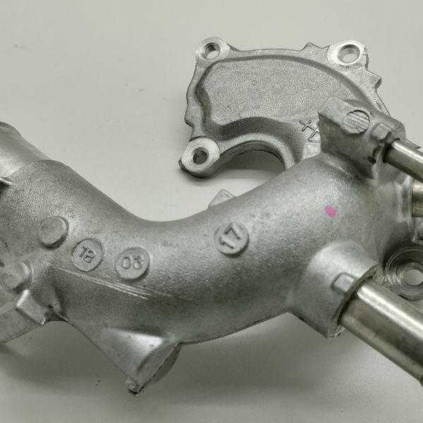 Flange Tubo De Agua Toyota Sw4 Diesel 2021